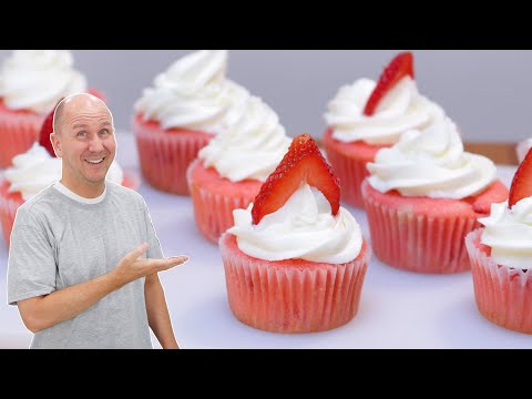 How to Make Strawberry Cupcakes