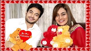 Tarun Mahilani Gifts Teddy To Priyanka Purohit | TEDDY Day - Valentine's Week Special