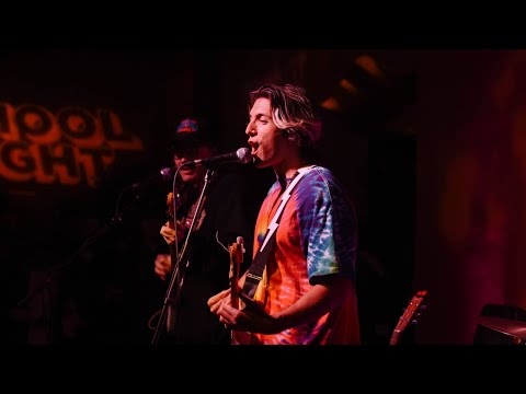 Max Bennett Kelly - Broke | School Night Concert (Live at Bardot)