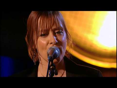 Suzanne Vega-Tom's Diner (Songwriter's Circle)