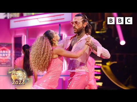 Pete Wicks and Jowita Przystal Cha Cha to I'm Too Sexy by Right Said Fred ✨ BBC Strictly 2024