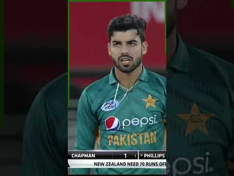 Shadab Khan's Magical Bowling #PAKvNZ #Shorts #SportsCentral #PCB M3L1F