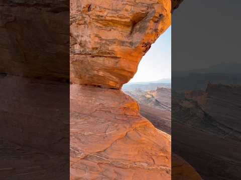 WHAT A PLACE 🤯 #marvelous #utah #beautiful #nature #natural #arches #fy #explore #shorts