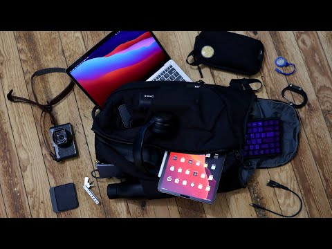 WHAT'S IN MY TECH BAG 2021- Aer Duffle Pack 3