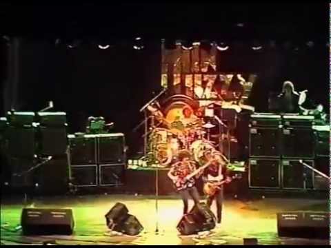 Thin Lizzy - Don't Believe A Word (live 1981)