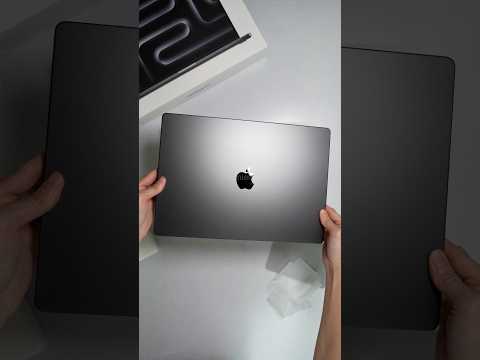 Macbook Pro 16 Inch M4 Max in Space Black Unboxing!