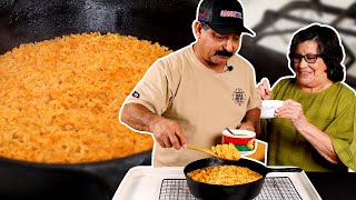 My Mom Teaches Me How to Make MEXICAN / SPANISH RICE (Traditional & Easy Recipe)