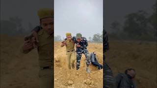 Police or army ki dosti🤝🇮🇳🇮🇳 #viral #indianarmy #salute #police #army #dosti #foryou #indian