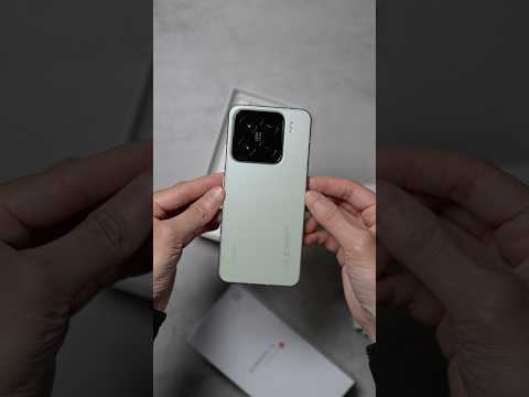 Xiaomi 15 in Green Unboxing!