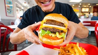 In-N-Out Burger VS. Five Guys (American Fast Food Review!)