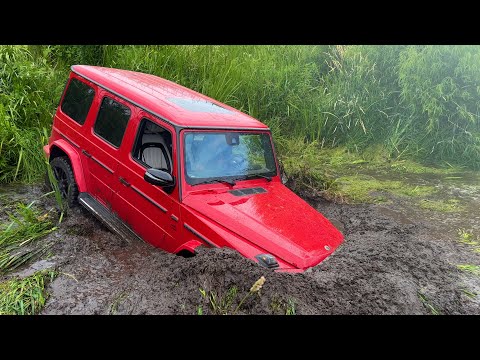 G-Wagon vs Bottomless Sinkhole