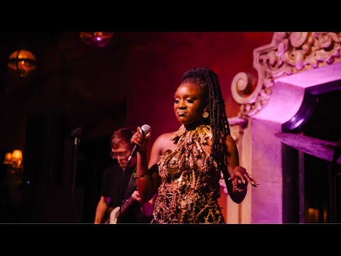 Tolü Makay - EARTH | School Night Concert (Live at Bardot)