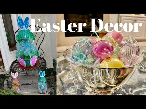 A Short Little Easter Decorating Video...enjoy! 🐣 How to make the Easter Bunny...