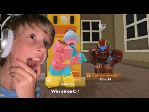 I GOT FIRST! | Roblox aimblox