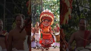 വയനാട്ടുകുലവൻ | തൊണ്ടച്ചൻ 🙏🏻#theyyam #theyyamstory #vayanattukulavan #thondachan #rajan karivellur