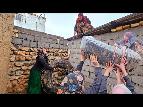 Homeless Woman Helps Single Mom Protect Roof from Wind