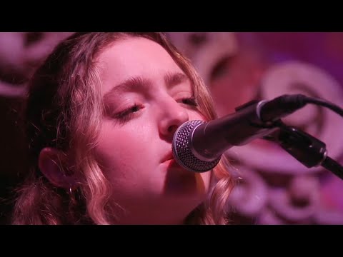 Emma Bradley - Over And Out | School Night Concert (Live at Bardot)