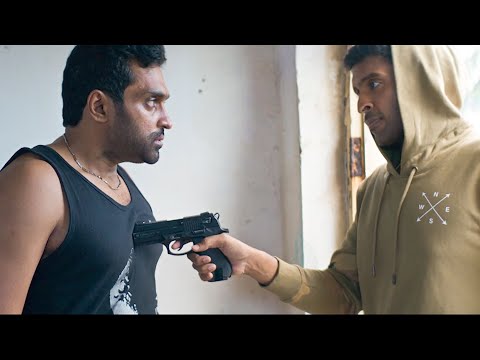 पुलिस ने गुंडे के घर में घुस कर मारा | Vikram Prabhu | Sri Divya | Hindi Movie | Raid