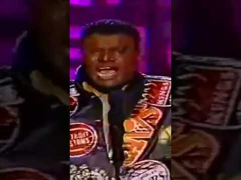 George Wallace - "I think the Government is wasting our money." #standupcomedy #comedy