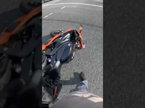 Rider Crashes After Cutting Traffic | ​⁠@NoirCreated #motorcycle #crash #fyp