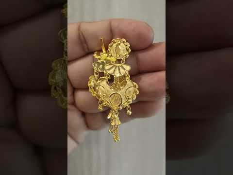 Beautiful earrings #earringdesigngoldjhumka #youtubeshorts #golddesign #youtubeshorts #wedding #gold