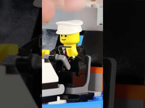 I GOT THIS MINIFIGURE A GIANT PLANE | AI WAR Day 39