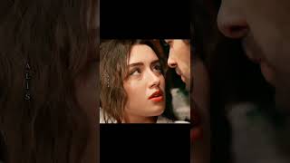 Zeynep kaçışı😅 #zeynephalilromanticmoment #keşfetbeniöneçıkar #videoshort #viral #video #diziklip