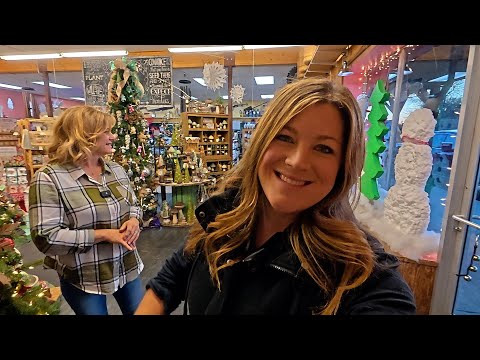 Christmas Garden Center Tour with My Mom & Me! 🎄🎅🎄  // Garden Answer