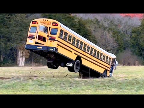 Extreme Schoolbus Off-roading #1