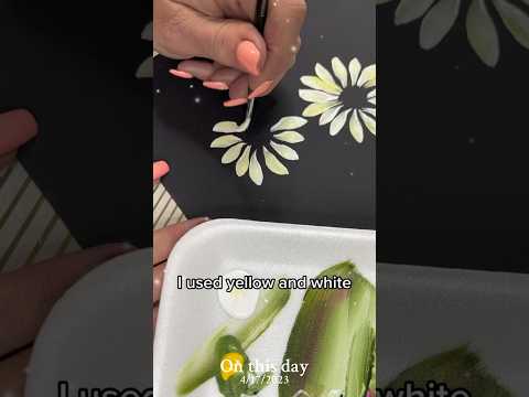 One Stroke Painting Daisies Technique #ytshorts #diyartproject #easypainting #acrylicpainting #art