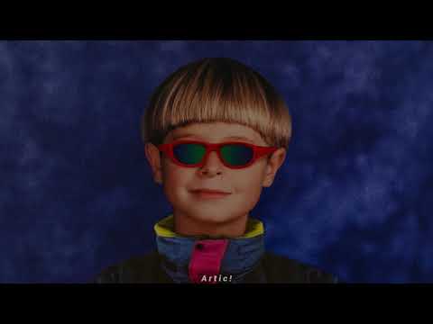 Alien Boy [ lyrics ] - Oliver Tree