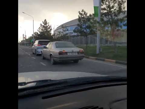 BMW E32 735i in Dushanbe