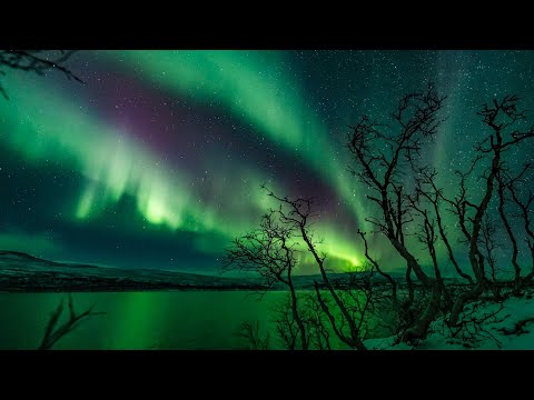 Aurora Borealis "Northern Lights" Nature TV Screensaver (No Sound) — 4K UHD