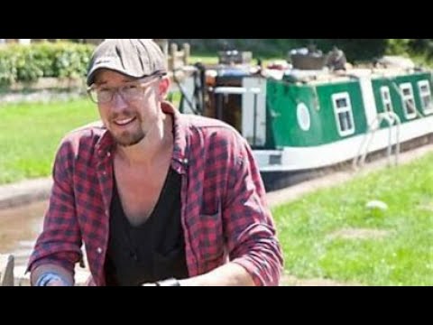 Canal Boat Diaries : Robbie Cumming &  the Naughty Lass : The hardships of Life on a Narrowboat !