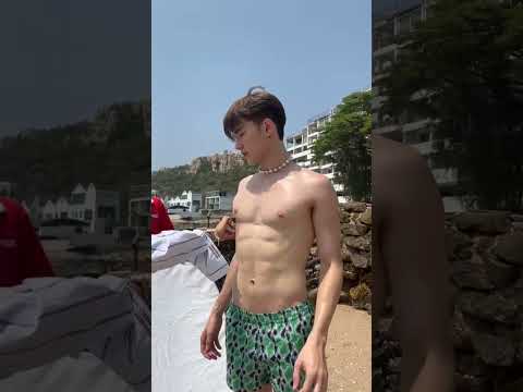 大熱天出來拍攝 #荣畅 #tiktok #tiktokboy #tiktokvideo #muscle #boy #boyfriend #reels #shorts