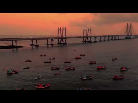 Watch the Mumbai's city lights merging with the mighty sea | Worli Sea Link, Mumbai