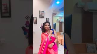 #gulabisadi #gulabisaree #dance #trending #viral #explore #marahisong #shortsvideo #meenudancehub