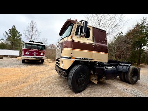 More maintenance on the International cabover. Turn signals, shocks, cooling system and transmission