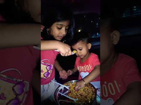 Night 10 മണിക്ക് കാറിലിരുന്ന് food കഴിക്കൽ /Thanu/Thanusree/#shorts/#shortvideo