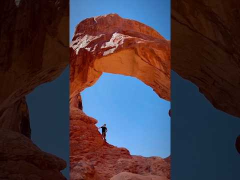 UNBELIEVABLE PLACE 🏜️ #explore #utah #archesnationalpark #natural #arches #nature #travel #shorts