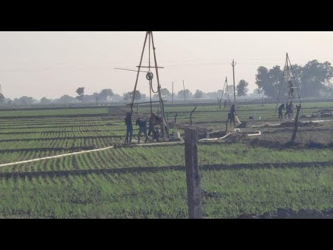 कालीबंगा और बहलोलनगर के बीच मे अन्य राज्यों की लेबर द्वारा बोरिंग की जा रही हैं।  कंपनी द्वारा