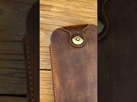 Hand-Stitching a Leather iPhone Case | #leathercraft  #handmade  #iphonecase