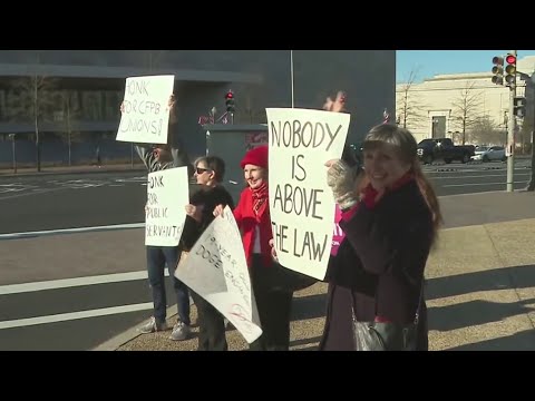 'Concerned about consumers': CFPB employees rally outside DC courthouse | NBC4 Washington