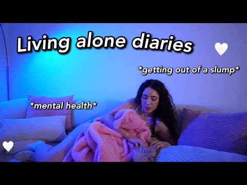 LIVING ALONE DIARIES: getting out of a slump! + happiness tips