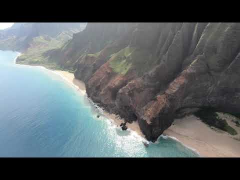 Kauai tour by helicopter without doors | Spectacular waterfalls