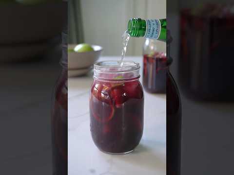 non-alcoholic sangria - delaniemcguire.com #recipe #mocktail #foodblogger #vegan #sangría #spanish