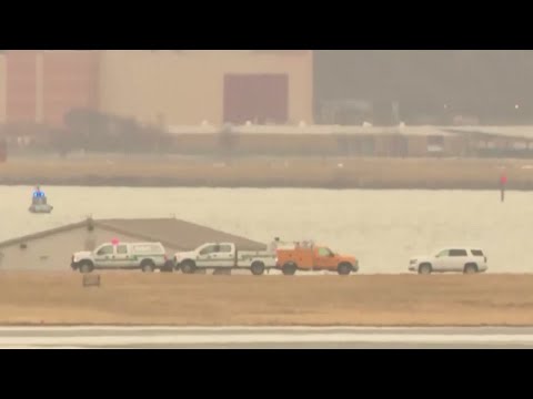 FAA removes helicopter routes around Ronald Reagan National Airport after deadly crash