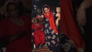 बूढी लुगाई मस्ताई फागण में #dance#folk #song #dance#हरयाणवीभजन #haryanvi bhajan #geet #haryavi#folk