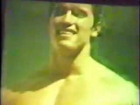 Arnold Schwarzenegger posing  - Golden Era Of Bodybuilding