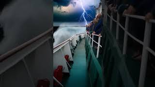 Elisa's chronicles #elisa #ytshorts #viralvideo #usa #ocean #ship #strike #yt